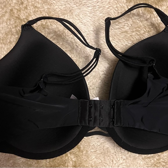 Victoria Secret Bra 34DD - Picture 5 of 9